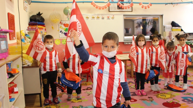 Antalyaspor sevgisi aşılandı