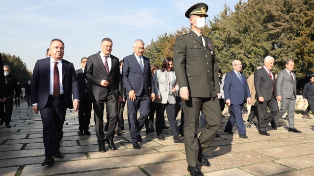 CHP’li başkanlardan Anıtkabir ziyareti