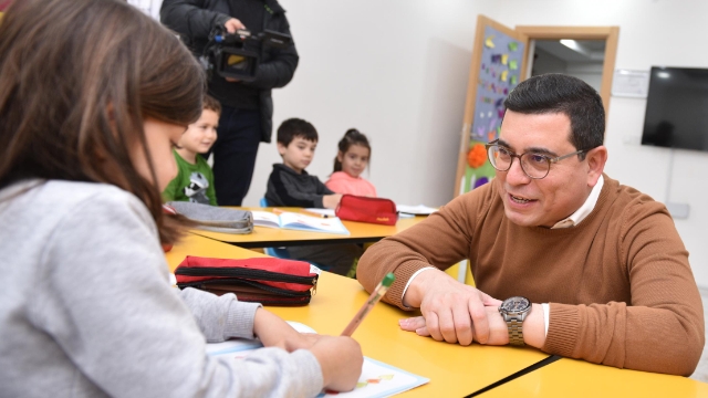 Tütüncü’den yılın son ziyareti çocuklara