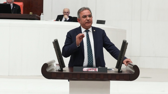 ‘Bombalar Antalya’ya düşüyor’