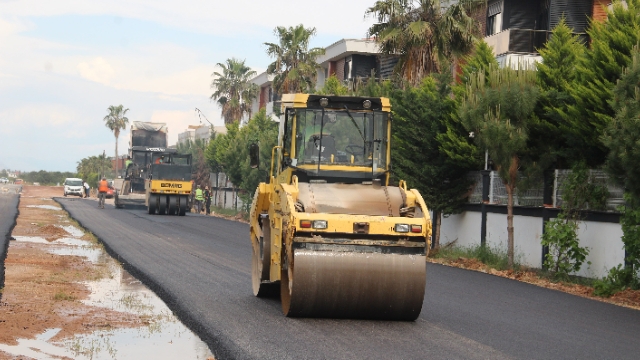 Altınkale Mahallesi’nde sıcak asfalt