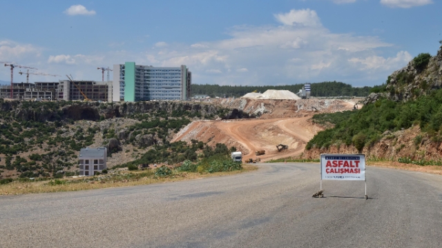 Şehir Hastanesi’ne konforlu yollar