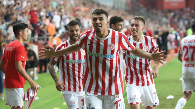 Antalyaspor, Fırtına’yı durdurdu