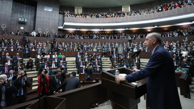 ‘İkiniz birbirinizin aynısısınız’