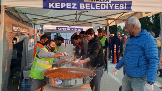 Kepez’den 20 bin kişilik yemek