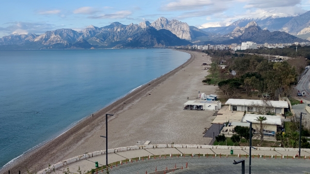 ‘Antalya yatırımın merkezi’