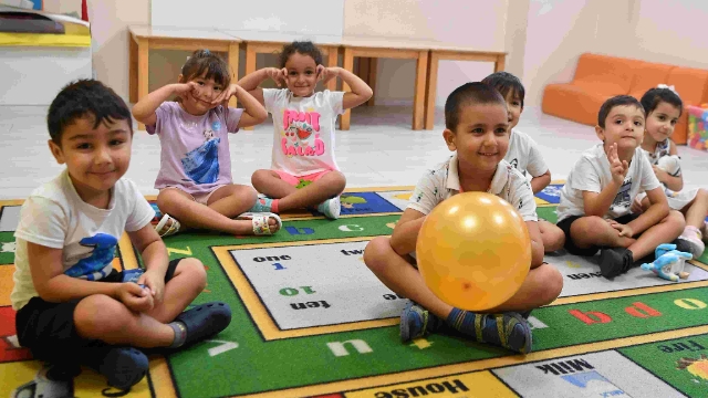 Kreşte ilk ders zili çaldı