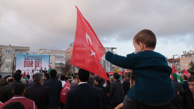 ‘İşgale ve Ticarete Dur De’