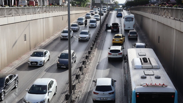 Antalya’da 1,5 milyon araç var