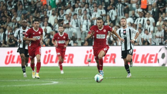 Beşiktaş: 4 Antalyaspor: 2