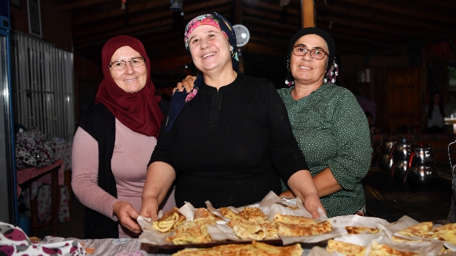 Gözleme şenliğine yoğun ilgi