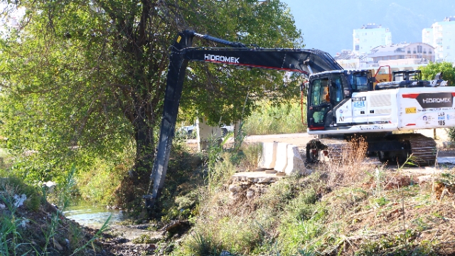 Büyükşehir yağmur sezonuna hazırlanıyor