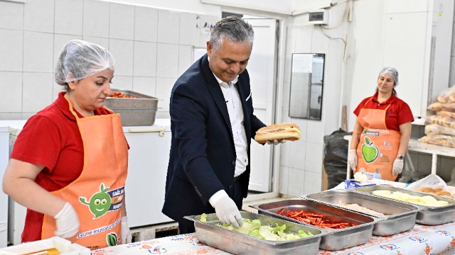 ‘Çocuklarımız açlıkla sınanmamalı’