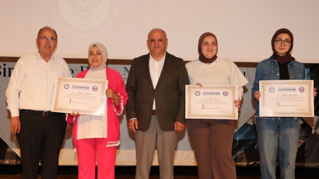 ‘Bir Bilenle Bilge Nesil’ ödülleri sahiplerini buldu