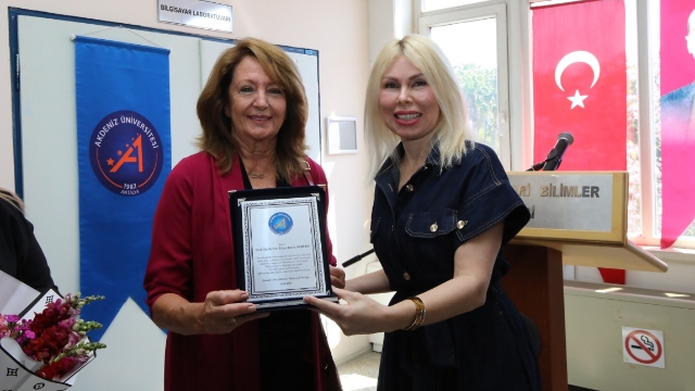 Üniversitede Yapay Zeka Destekli Eğitim