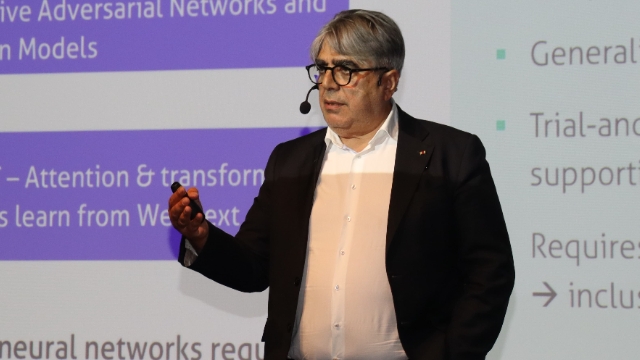 ‘Yapay zekâ yaratma becerisine sahip’