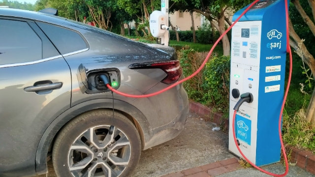 ‘Şarj için ödeme kolaylığı sağlanmalı’