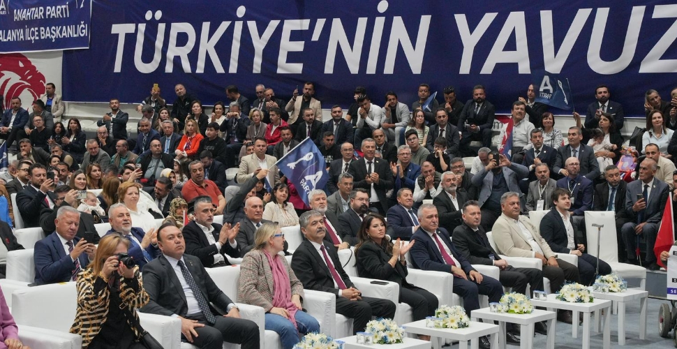 Antalya’da Anahtar Parti Rüzgarı