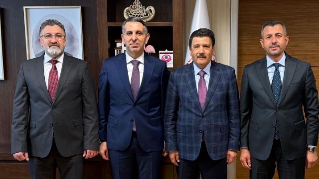 Kumbul, AK Parti’ye geçiyor