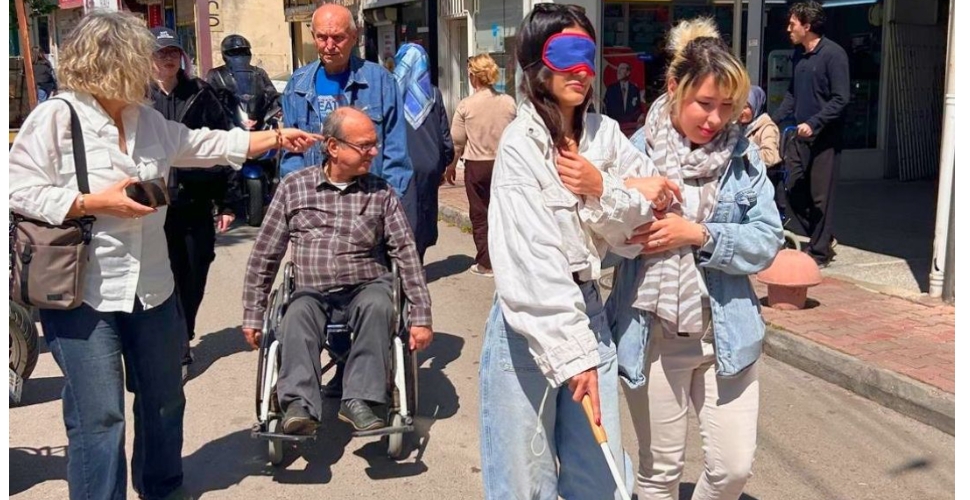 Mimarlar Engelsiz kent için sahaya indi