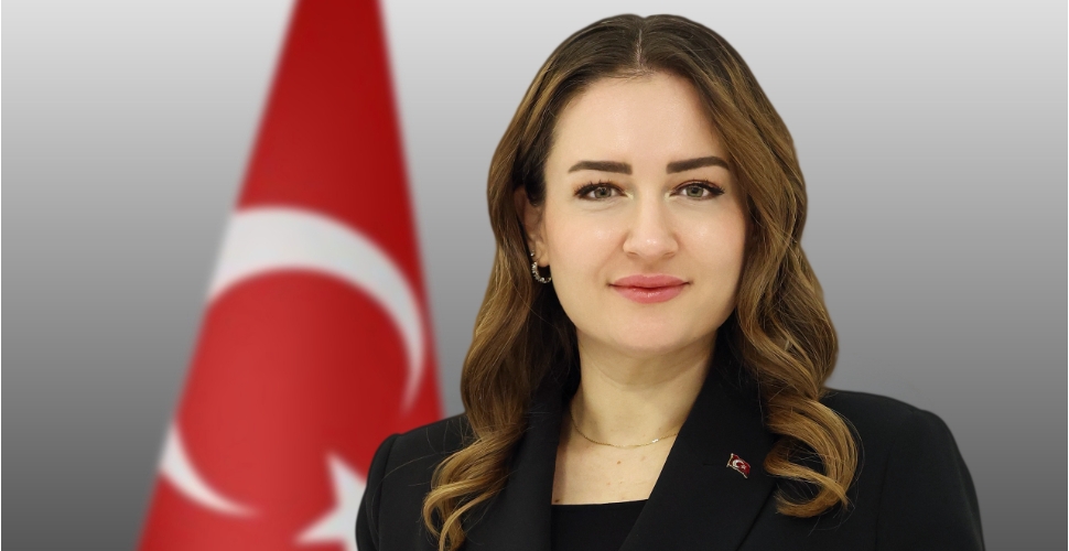 Büşra Özdemir’den Bayram Mesajı