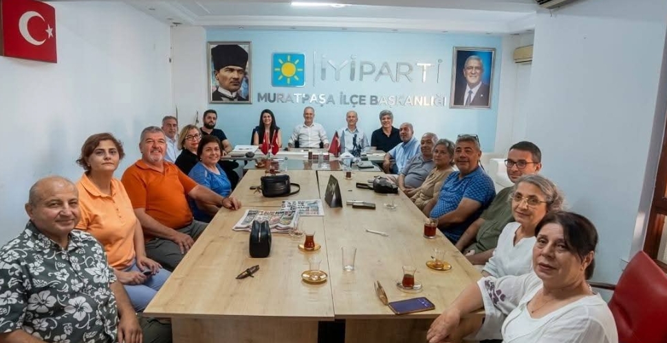 İYİ Parti Muratpaşa'dan "Bayrak Mitingi"ne Katılım Çağrısı