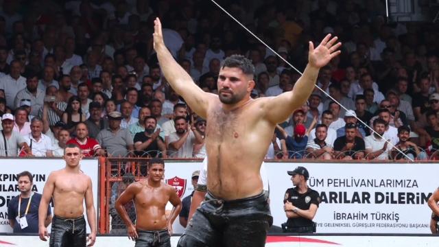 Kırkpınar’ın Başpehlivanı Erkan Taş