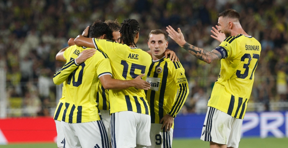 Fenerbahçe tur kapısını araladı