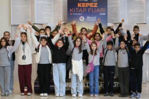 Kepez Kitap Fuarı kitapseverlerin akınına uğruyor