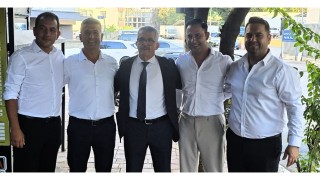 Ali Özkan delegelerle buluştu