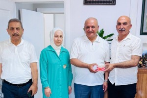 Eğitim Bir-Sen’den Aşure İkramı