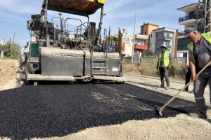 Bozuk yollar düzeltiliyor