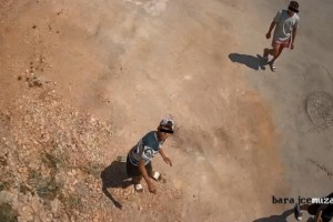 Kepez Belediyesi’nin foto kapanına saldırı