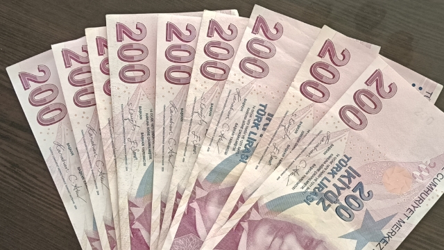 “Asgari ücret değil, yoksulluk maaşı açıklandı”