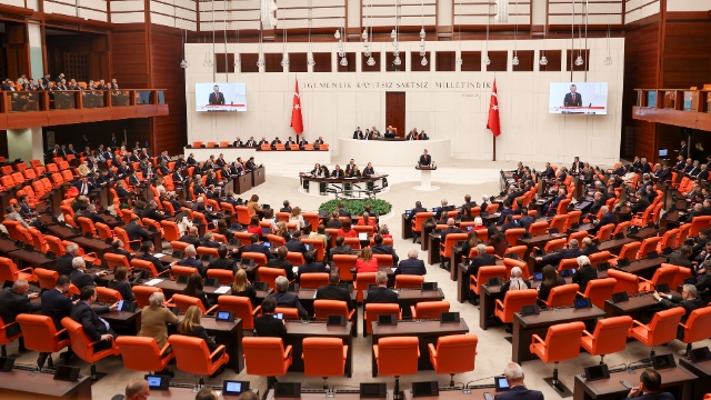 ‘Milletin vicdanında boğulacaksınız’