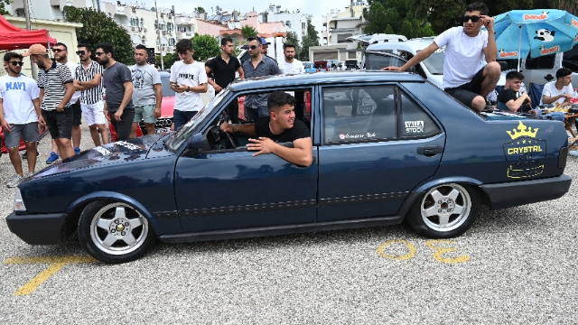 Otomobil festivalinde drift şov