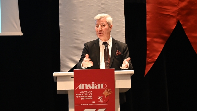 “Ticari diktatörlüğe boyun eğmemeliyiz”